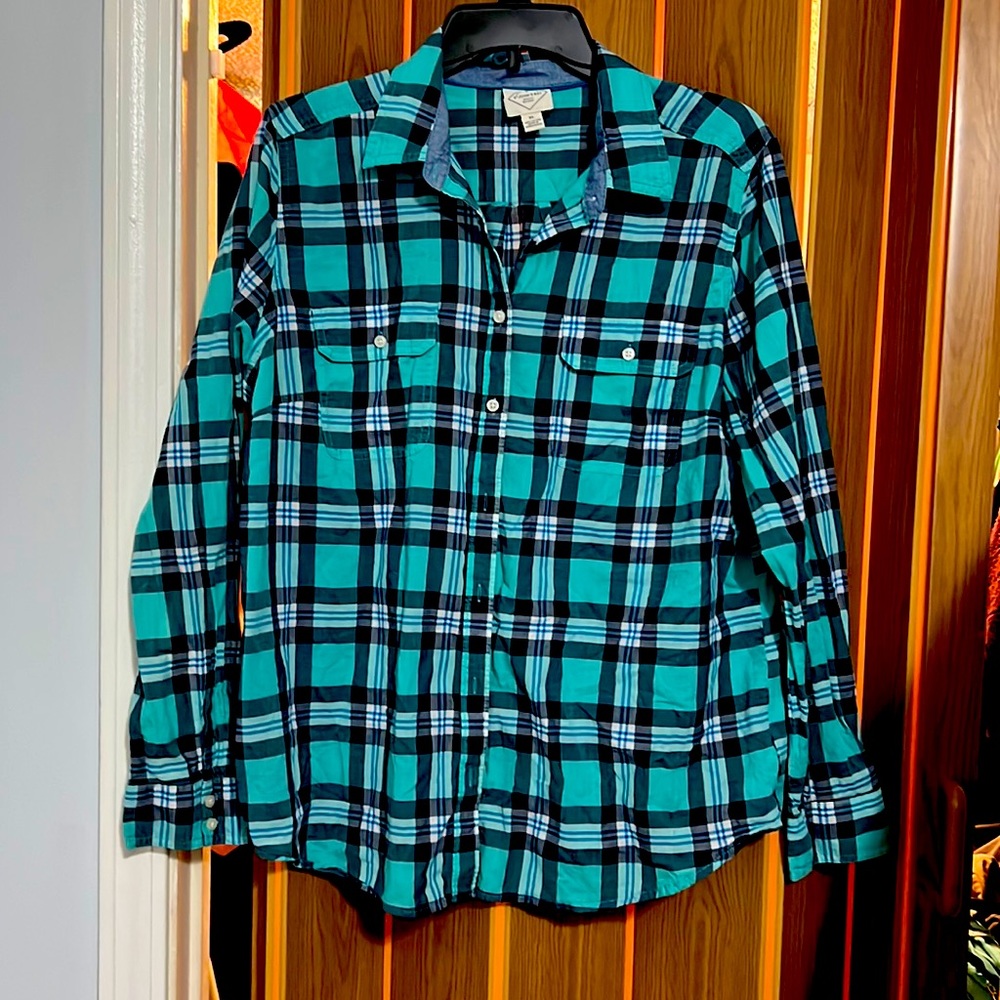 Women's plaid long sleeve shirt